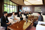 「夢香米焼酎」の完成報告に長野市長を表敬訪問