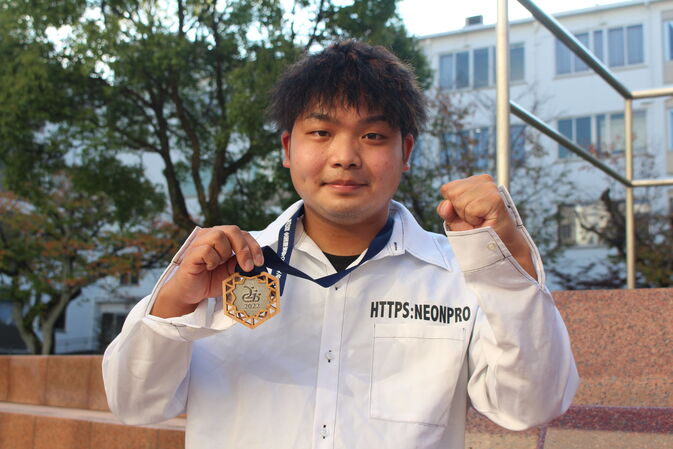 【陸上部】堺洸樹さんが「第22回全国障がい者スポーツ大会」で全国2位に！